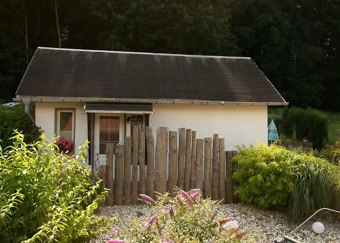 Kleines Zu Fuessen Des Rennsteigs